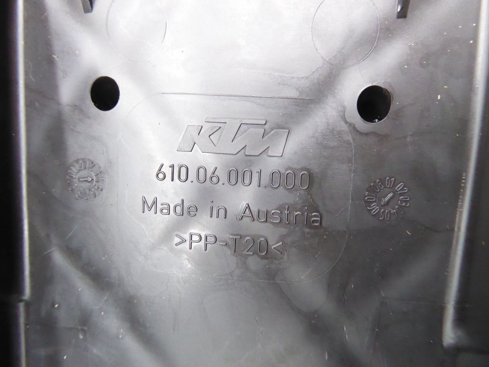 KTM 990 Adventure Super Duke Filterkasten Unterteil 61006001000