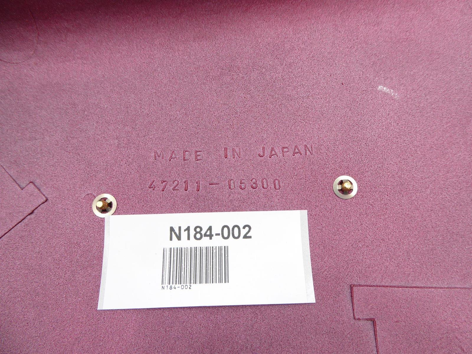 Suzuki GN 125 Seitendeckel links rot 47211-05300
